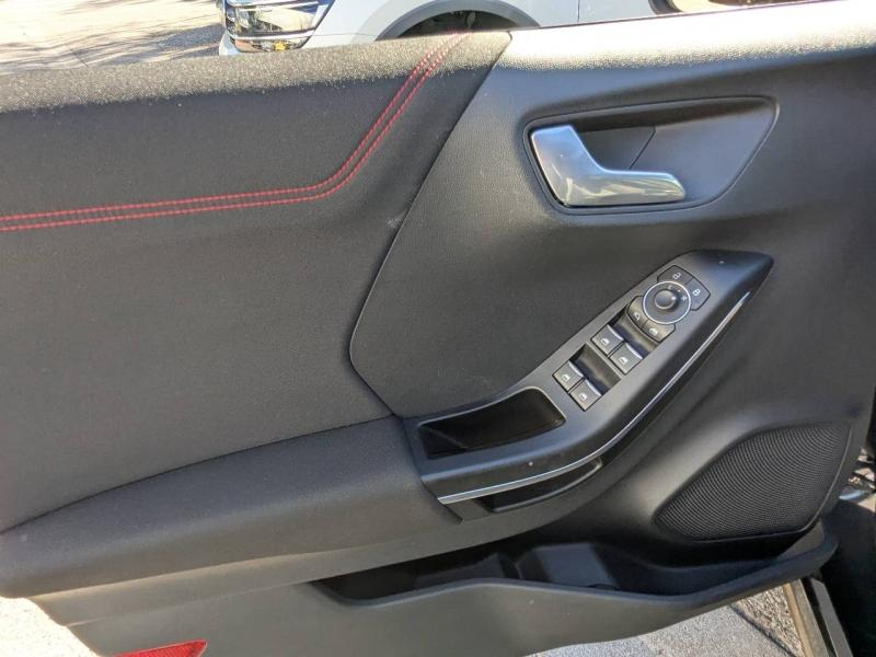 Photo 9 de l’annonce de FORD Puma d’occasion à vendre à AIX-EN-PROVENCE