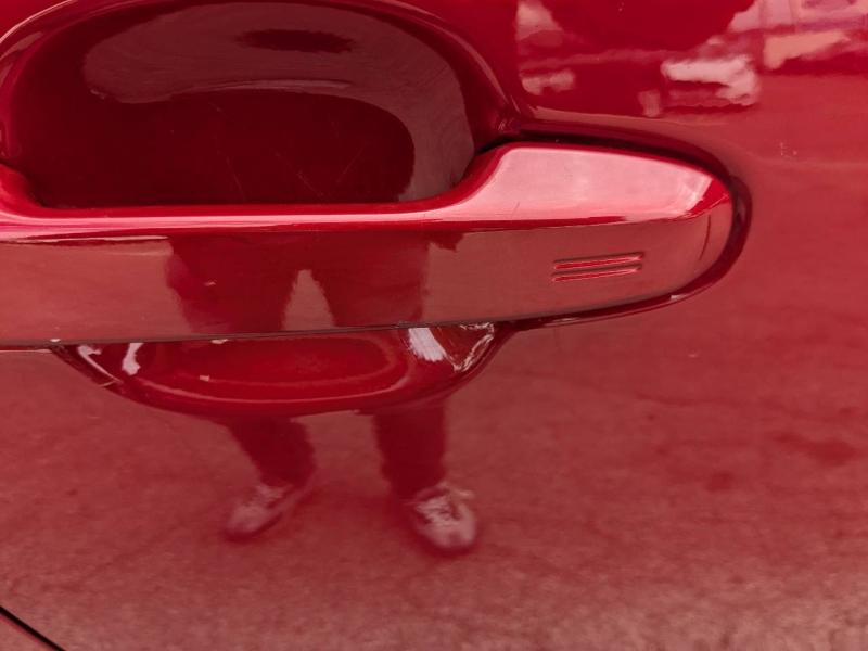 Photo 5 de l’annonce de TOYOTA C-HR d’occasion à vendre à AIX-EN-PROVENCE