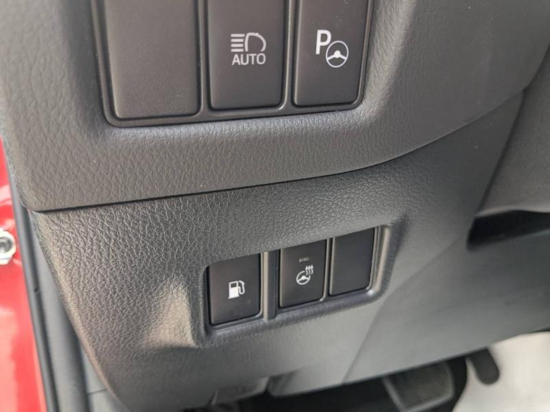 Photo 12 de l’annonce de TOYOTA C-HR d’occasion à vendre à AIX-EN-PROVENCE