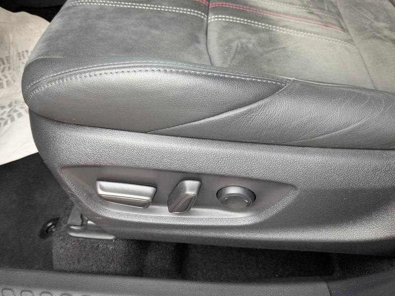 Photo 13 de l’annonce de TOYOTA C-HR d’occasion à vendre à AIX-EN-PROVENCE