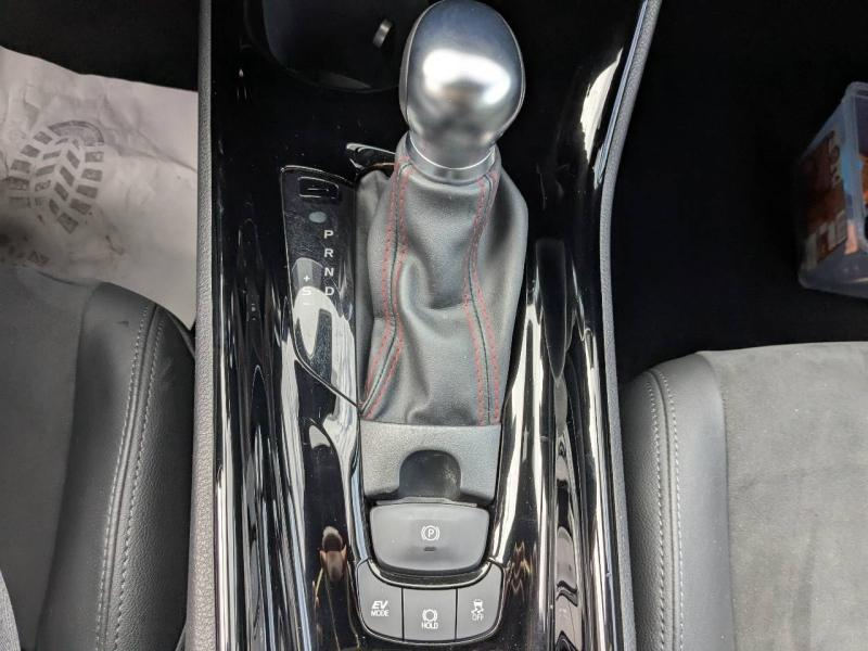 Photo 19 de l’annonce de TOYOTA C-HR d’occasion à vendre à AIX-EN-PROVENCE