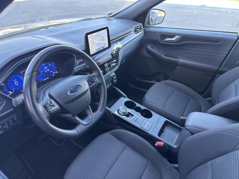 Photo 10 de l’annonce de FORD Kuga d’occasion à vendre à VITROLLES