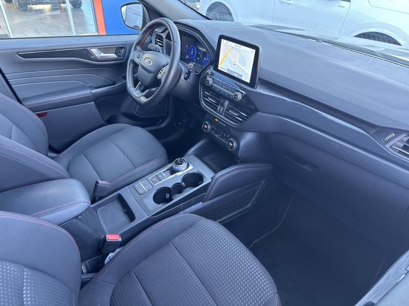 Photo 13 de l’annonce de FORD Kuga d’occasion à vendre à VITROLLES