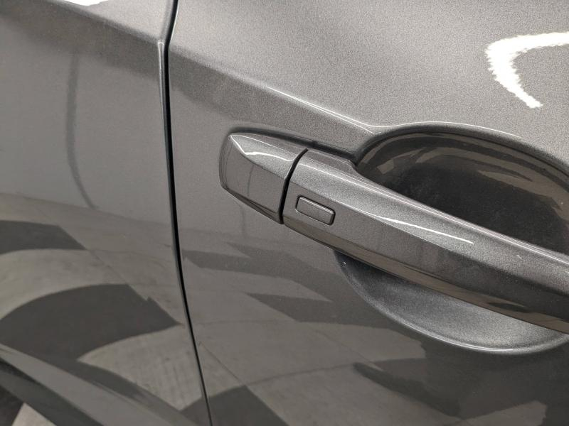 Photo 14 de l’annonce de NISSAN Juke d’occasion à vendre à ARLES