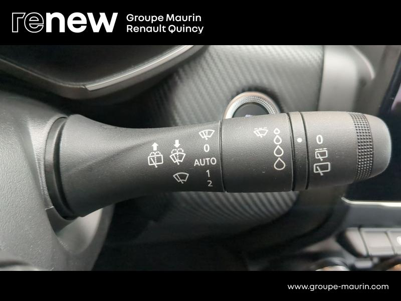 Photo 15 de l’annonce de RENAULT Clio d’occasion à vendre à QUINCY-SOUS-SÉNART