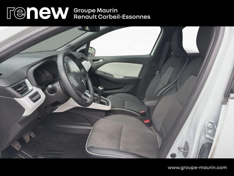 Photo 11 de l’annonce de RENAULT Clio d’occasion à vendre à CORBEIL-ESSONNES