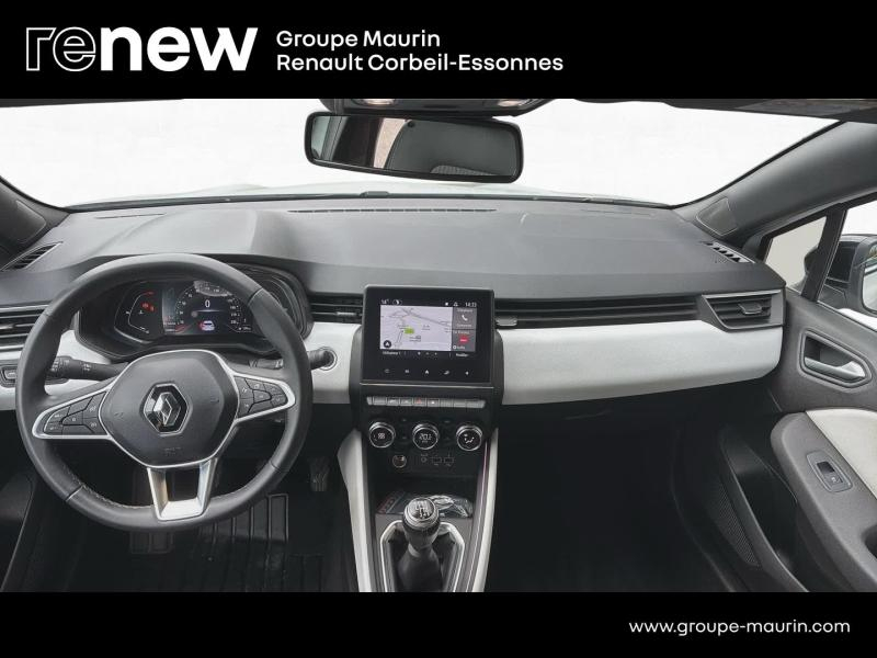 Photo 13 de l’annonce de RENAULT Clio d’occasion à vendre à CORBEIL-ESSONNES