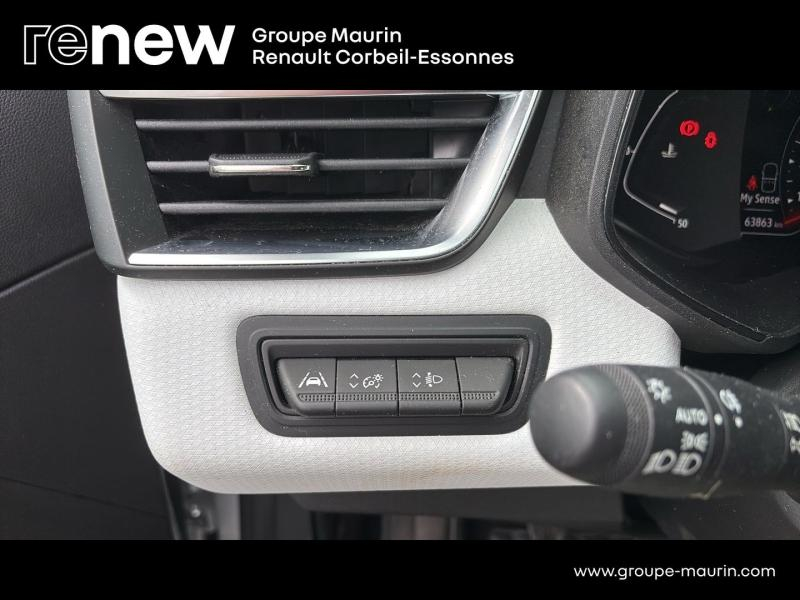 Photo 17 de l’annonce de RENAULT Clio d’occasion à vendre à CORBEIL-ESSONNES