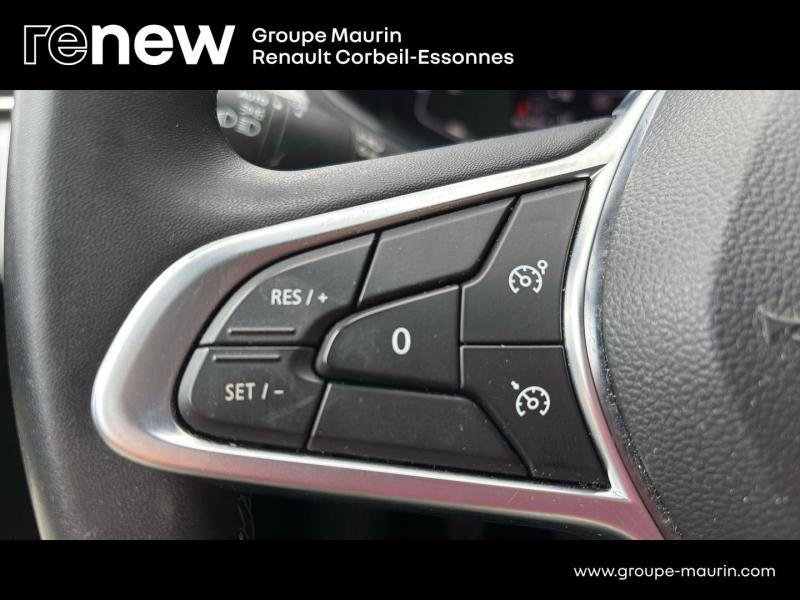 Photo 18 de l’annonce de RENAULT Clio d’occasion à vendre à CORBEIL-ESSONNES