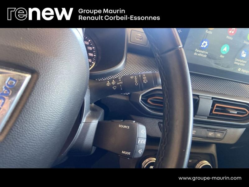 Photo 16 de l’annonce de DACIA Sandero d’occasion à vendre à CORBEIL-ESSONNES