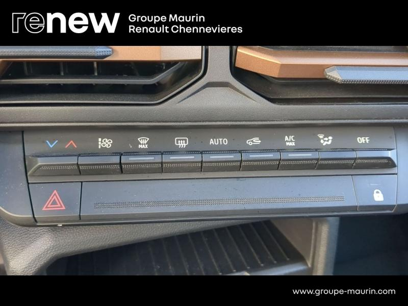 Photo 13 de l’annonce de DACIA Duster d’occasion à vendre à CHENNEVIÈRES-SUR-MARNE