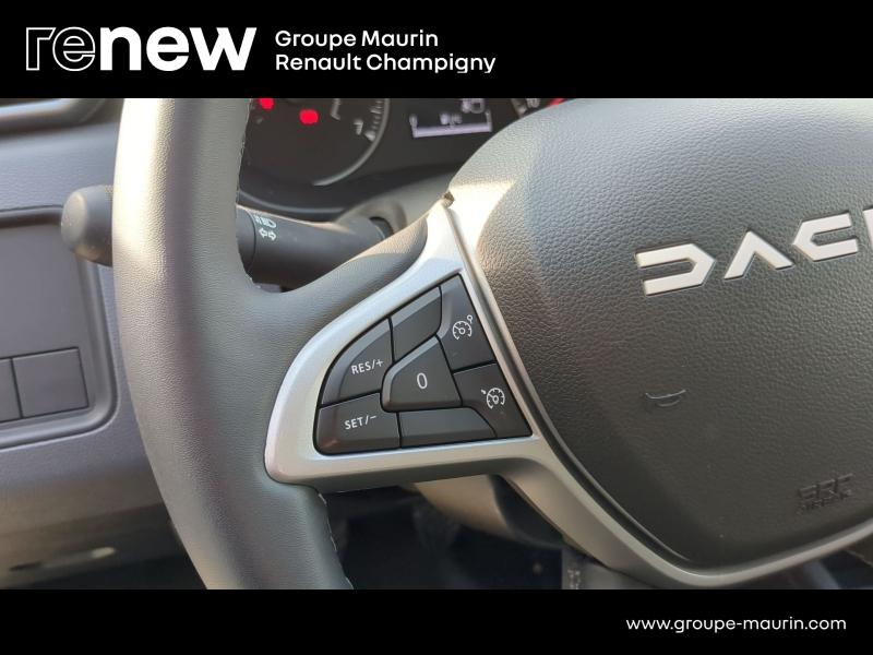 Photo 18 de l’annonce de DACIA Duster d’occasion à vendre à CHAMPIGNY-SUR-MARNE