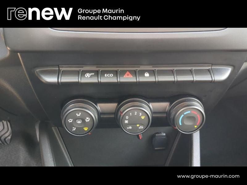 Photo 20 de l’annonce de DACIA Duster d’occasion à vendre à CHAMPIGNY-SUR-MARNE