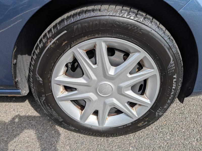 Photo 9 de l’annonce de FORD Fiesta d’occasion à vendre à FRÉJUS