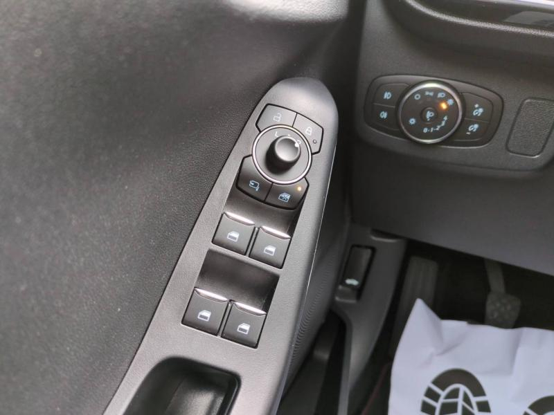 Photo 12 de l’annonce de FORD Puma d’occasion à vendre à NÎMES