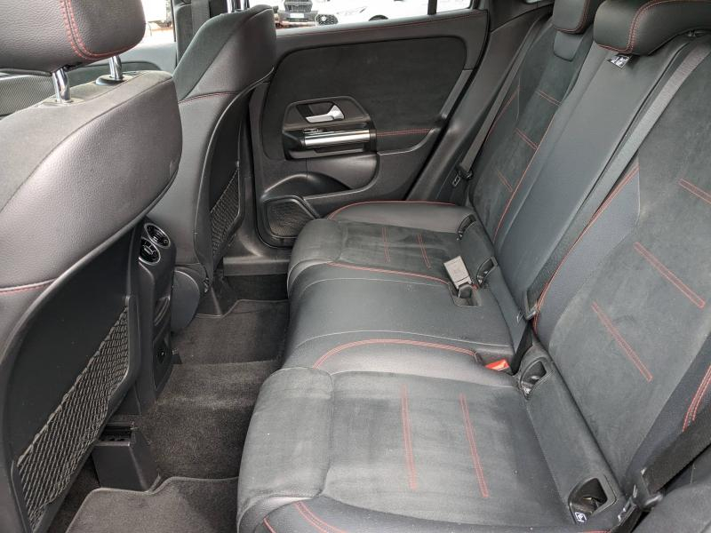 Photo 10 de l’annonce de MERCEDES-BENZ Classe GLA d’occasion à vendre à AVIGNON