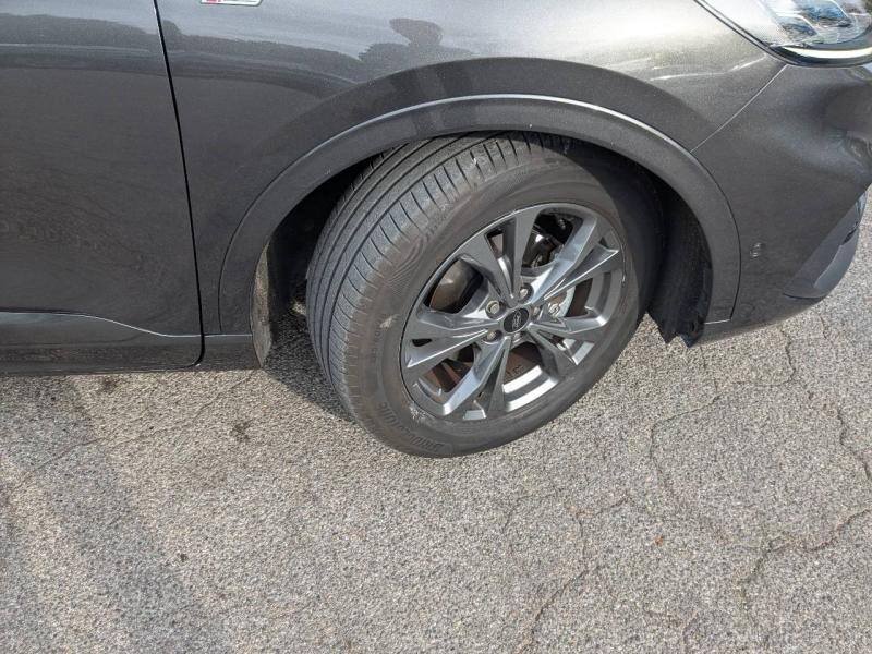 group.seo.links.detann.title Photo 4 de l’annonce de FORD Kuga d’occasion à vendre à AIX-EN-PROVENCE