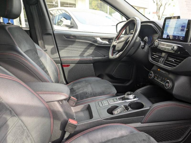 group.seo.links.detann.title Photo 7 de l’annonce de FORD Kuga d’occasion à vendre à AIX-EN-PROVENCE