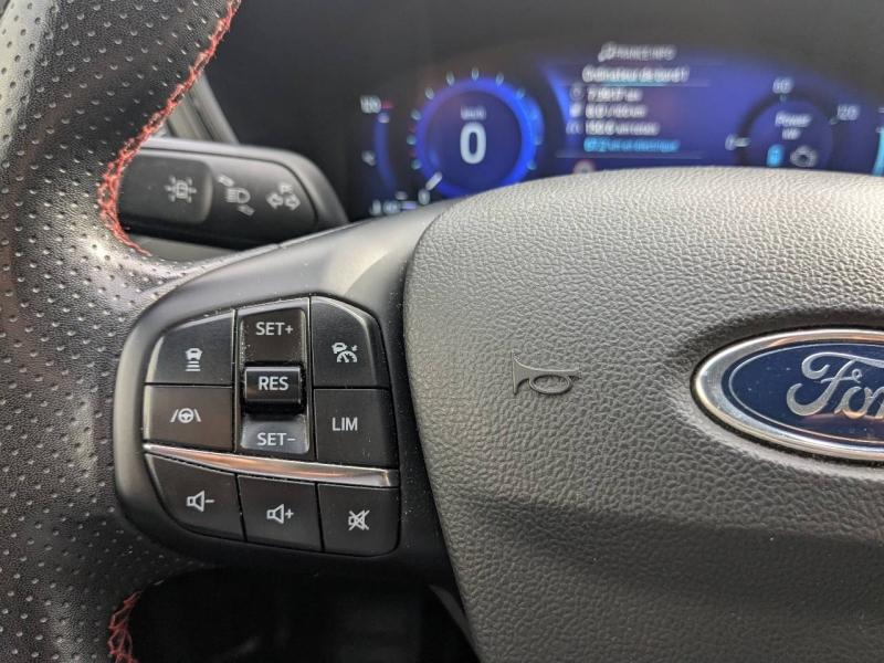 group.seo.links.detann.title Photo 16 de l’annonce de FORD Kuga d’occasion à vendre à AIX-EN-PROVENCE