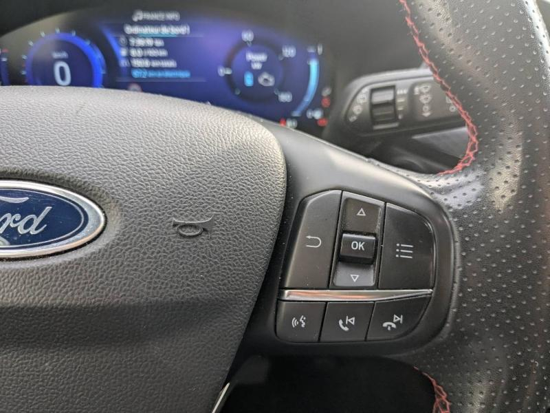 group.seo.links.detann.title Photo 17 de l’annonce de FORD Kuga d’occasion à vendre à AIX-EN-PROVENCE