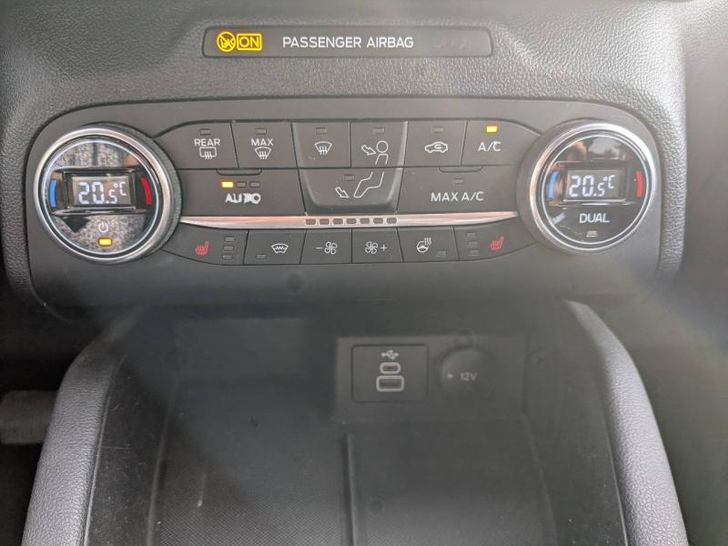 group.seo.links.detann.title Photo 19 de l’annonce de FORD Kuga d’occasion à vendre à AIX-EN-PROVENCE