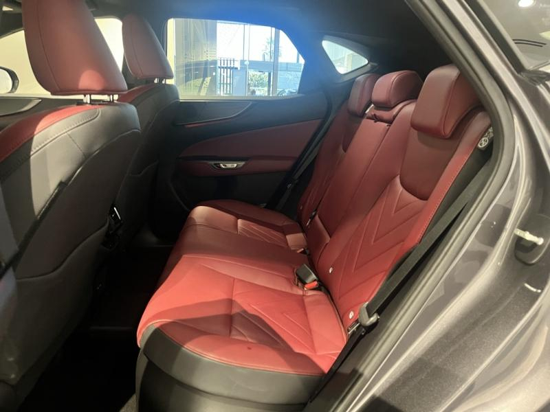 Photo 10 de l’annonce de LEXUS NX d’occasion à vendre à LATTES
