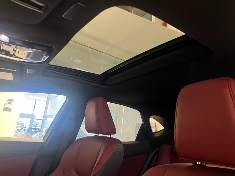 Photo 14 de l’annonce de LEXUS NX d’occasion à vendre à LATTES