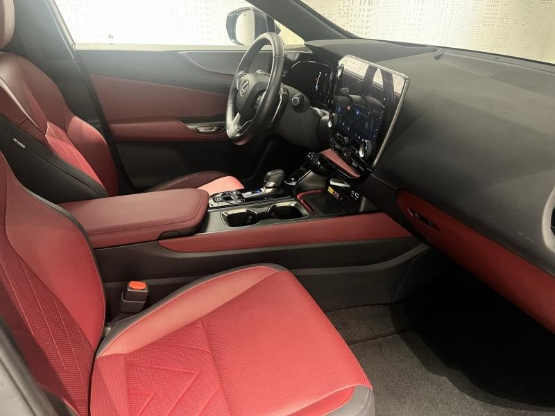 Photo 15 de l’annonce de LEXUS NX d’occasion à vendre à LATTES
