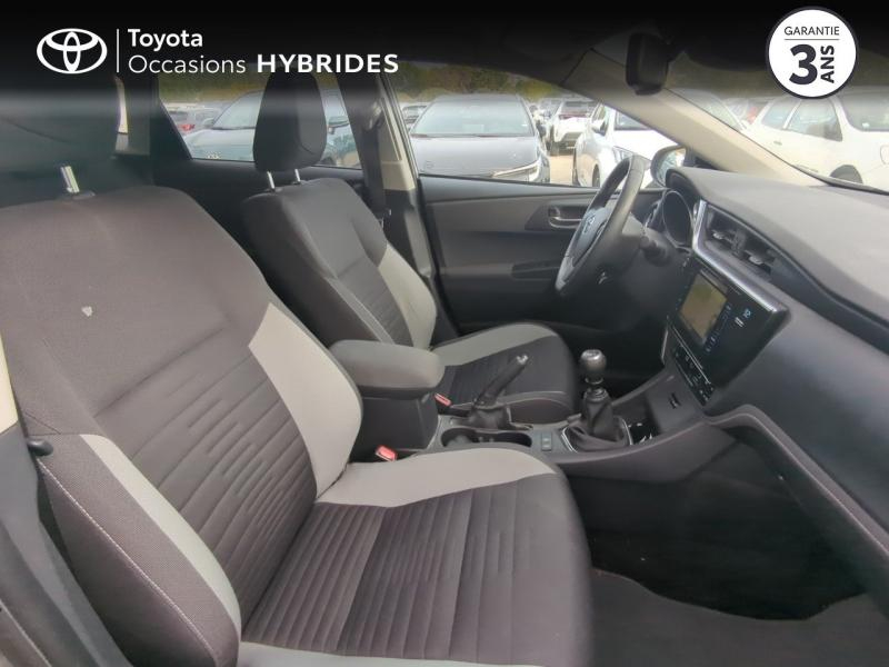 Photo 6 de l’annonce de TOYOTA Auris d’occasion à vendre à NÎMES