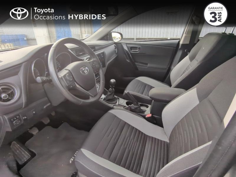 Photo 11 de l’annonce de TOYOTA Auris d’occasion à vendre à NÎMES