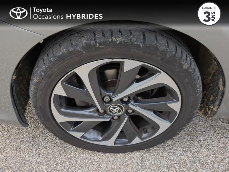 Photo 16 de l’annonce de TOYOTA Auris d’occasion à vendre à NÎMES