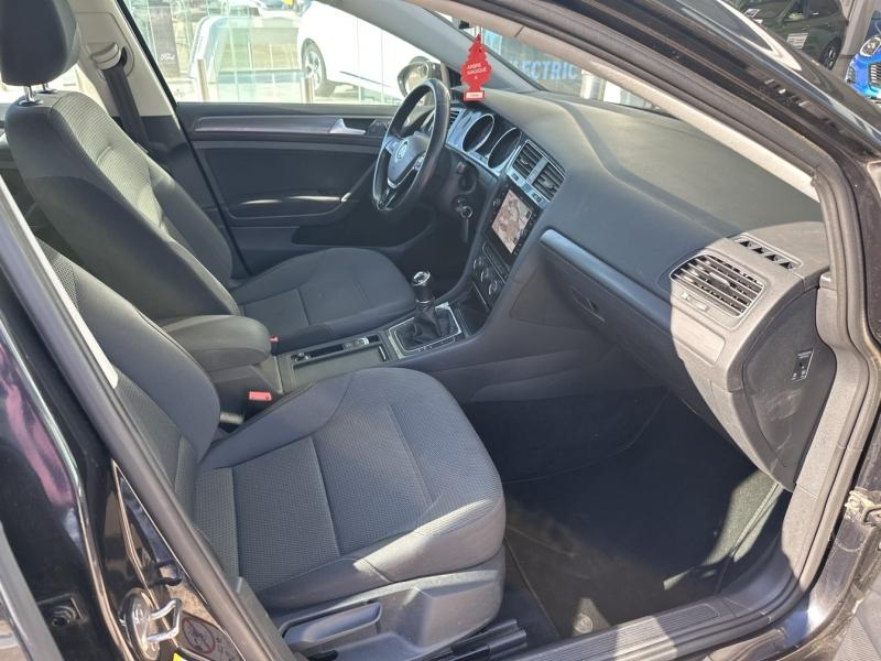Photo 11 de l’annonce de VOLKSWAGEN Golf d’occasion à vendre à ALÈS