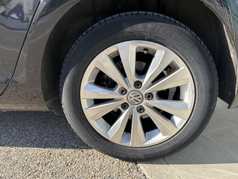 Photo 15 de l’annonce de VOLKSWAGEN Golf d’occasion à vendre à ALÈS