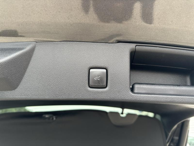 group.seo.links.detann.title Photo 12 de l’annonce de FORD Kuga d’occasion à vendre à ORANGE