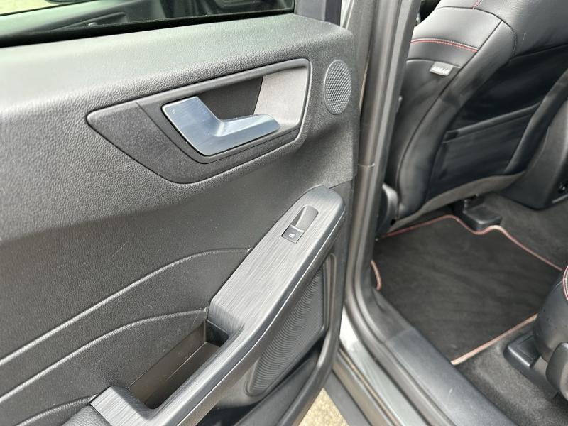 group.seo.links.detann.title Photo 17 de l’annonce de FORD Kuga d’occasion à vendre à ORANGE