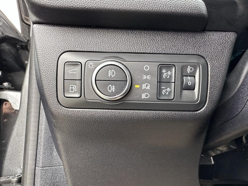 group.seo.links.detann.title Photo 20 de l’annonce de FORD Kuga d’occasion à vendre à ORANGE