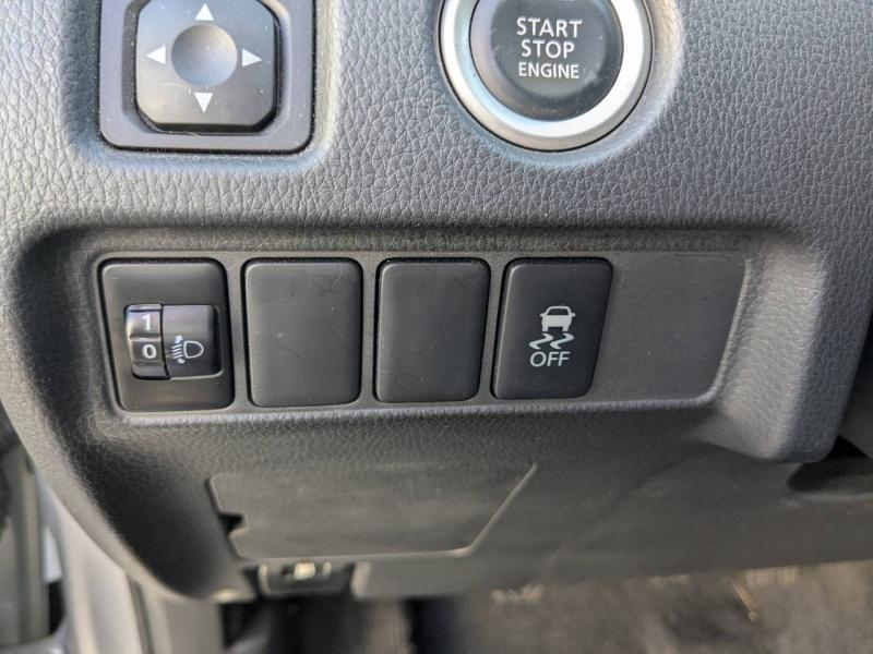 Photo 16 de l’annonce de MITSUBISHI L200 VUL d’occasion à vendre à MARSEILLE