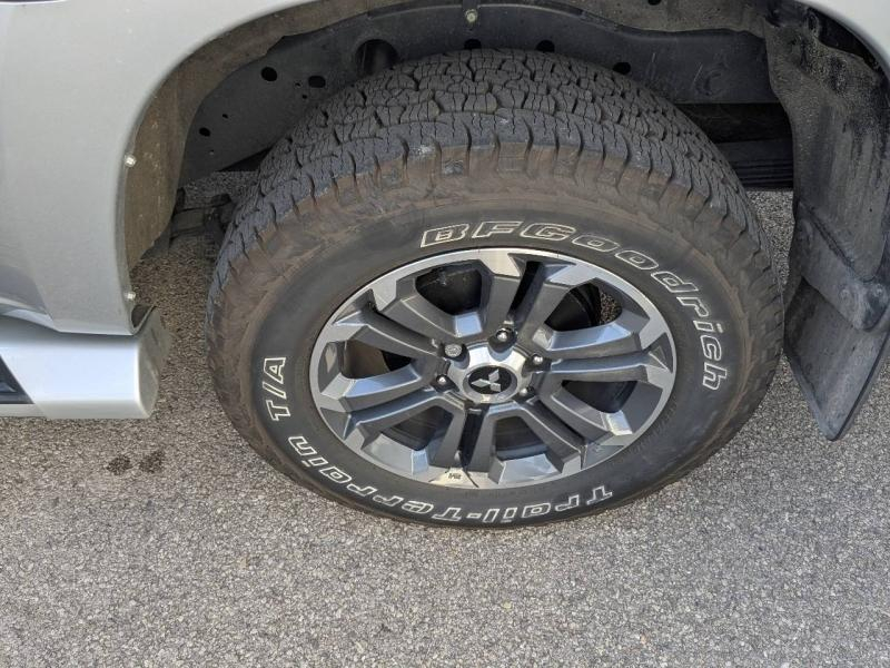 Photo 18 de l’annonce de MITSUBISHI L200 VUL d’occasion à vendre à MARSEILLE
