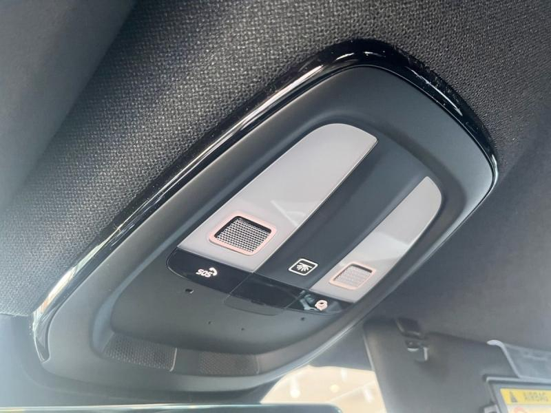 Photo 14 de l’annonce de VOLVO XC40 d’occasion à vendre à TOULON