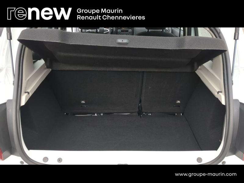 group.seo.links.detann.title Photo 13 de l’annonce de DACIA Sandero d’occasion à vendre à CHENNEVIÈRES-SUR-MARNE