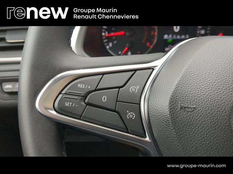 Photo 18 de l’annonce de RENAULT Captur d’occasion à vendre à CHENNEVIÈRES-SUR-MARNE