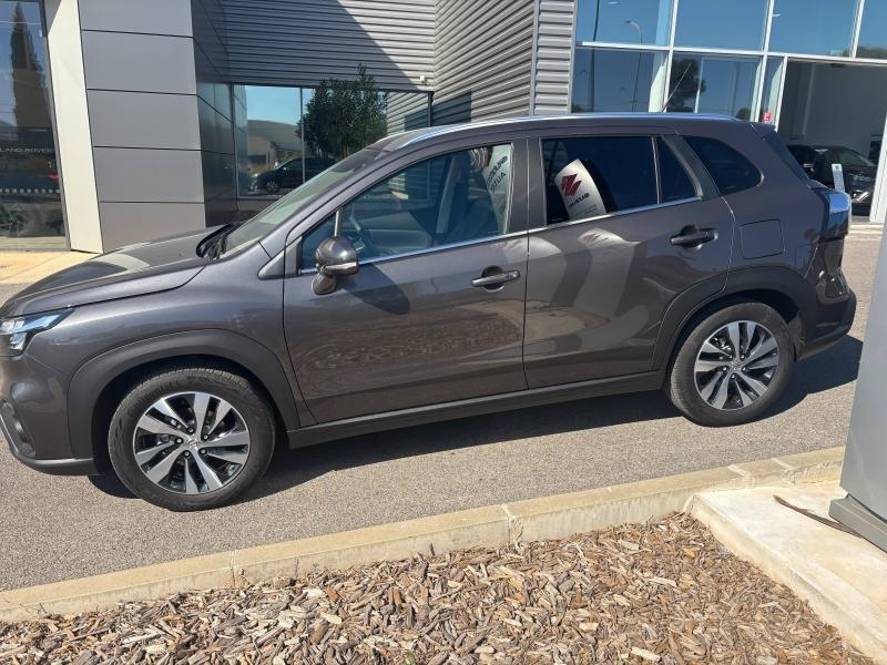 Photo 9 de l’annonce de SUZUKI SX4 S-Cross d’occasion à vendre à LA GARDE