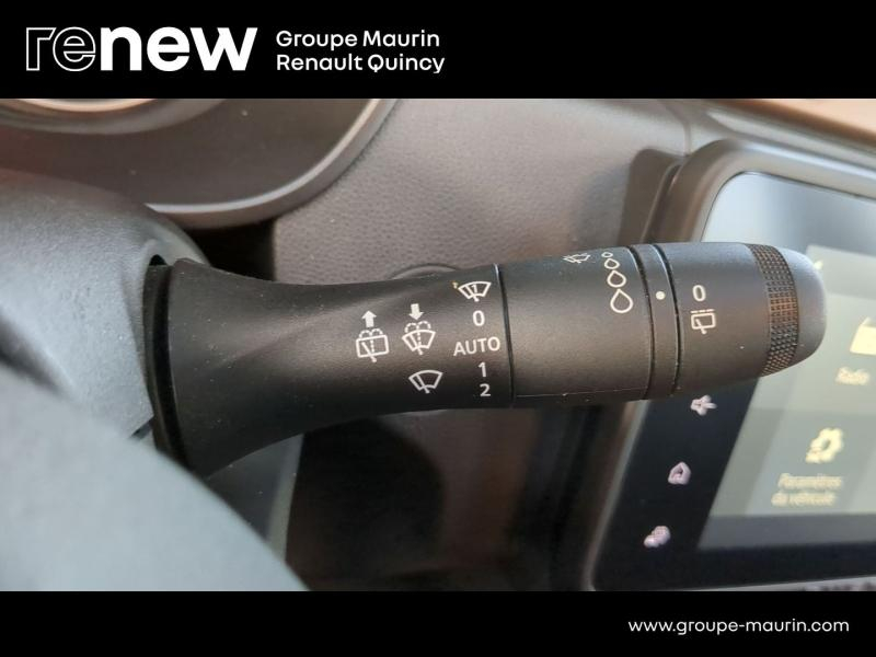 Photo 16 de l’annonce de DACIA Duster d’occasion à vendre à QUINCY-SOUS-SÉNART