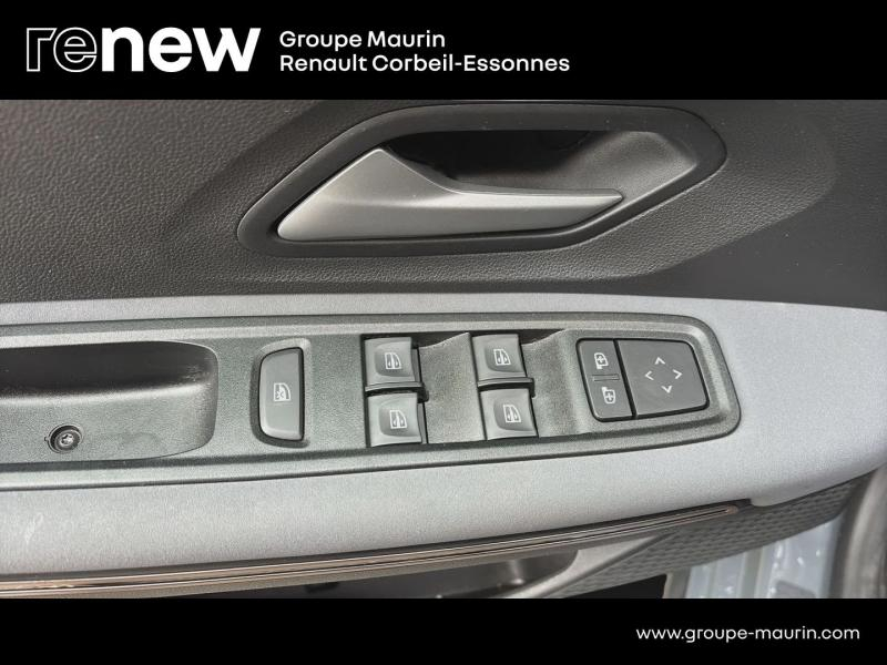 Photo 17 de l’annonce de DACIA Jogger d’occasion à vendre à CORBEIL-ESSONNES