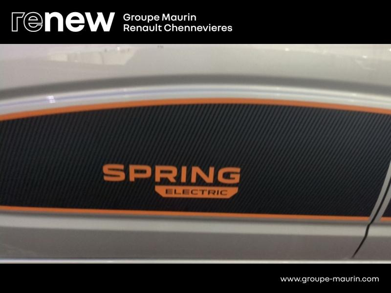 Photo 13 de l’annonce de DACIA Spring d’occasion à vendre à CHENNEVIÈRES-SUR-MARNE