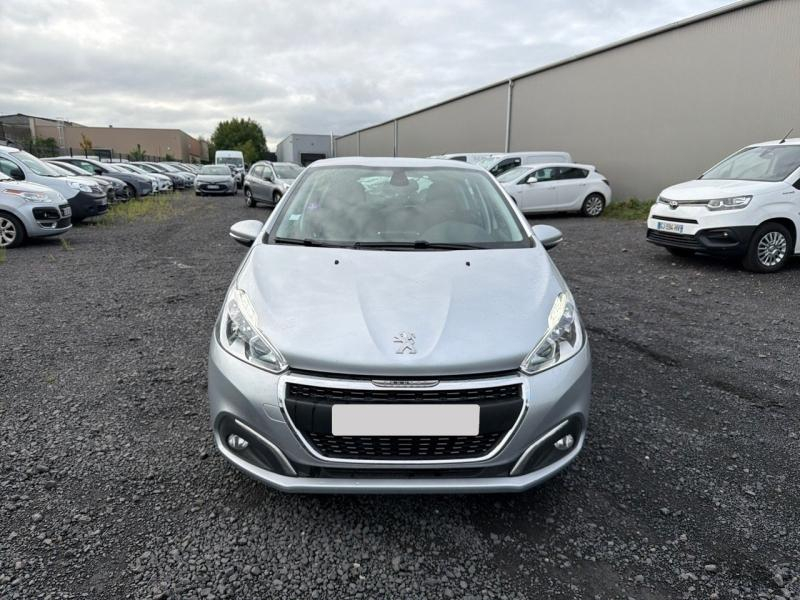 Photo 5 de l’annonce de PEUGEOT 208 d’occasion à vendre à AUBIÈRE