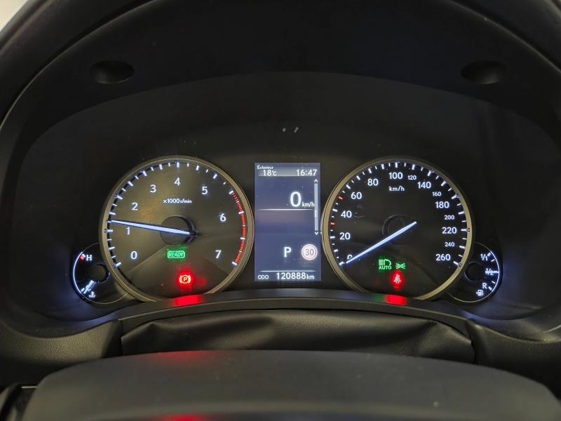 Photo 5 de l’annonce de LEXUS NX d’occasion à vendre à AUBIÈRE