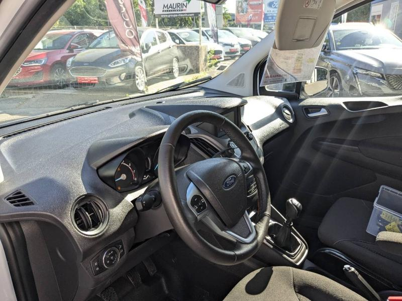 group.seo.links.detann.title Photo 11 de l’annonce de FORD Transit Courier VUL d’occasion à vendre à AIX-EN-PROVENCE