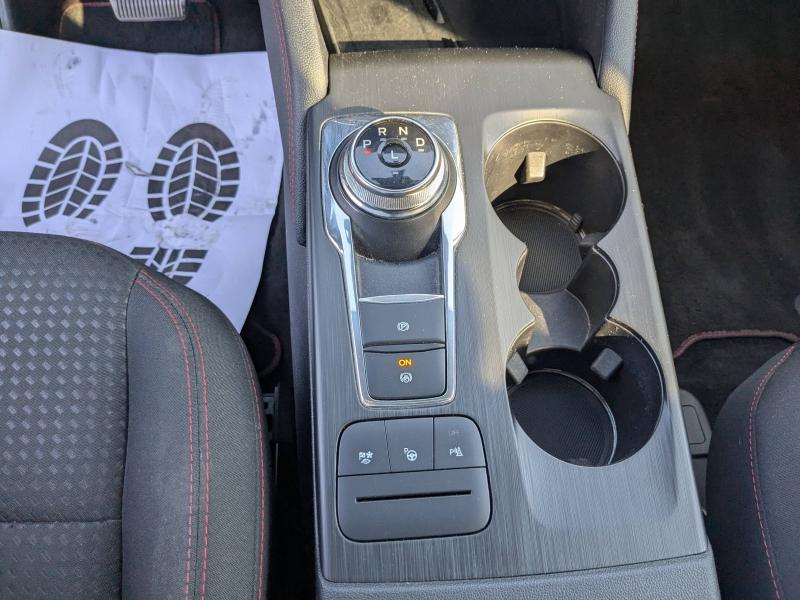 Photo 17 de l’annonce de FORD Kuga d’occasion à vendre à LA VALETTE