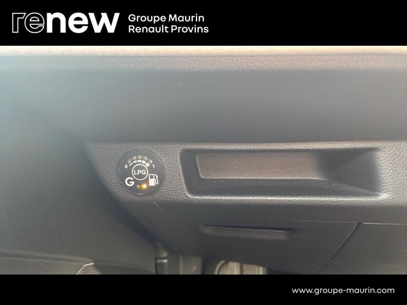 Photo 17 de l’annonce de RENAULT Clio d’occasion à vendre à PROVINS